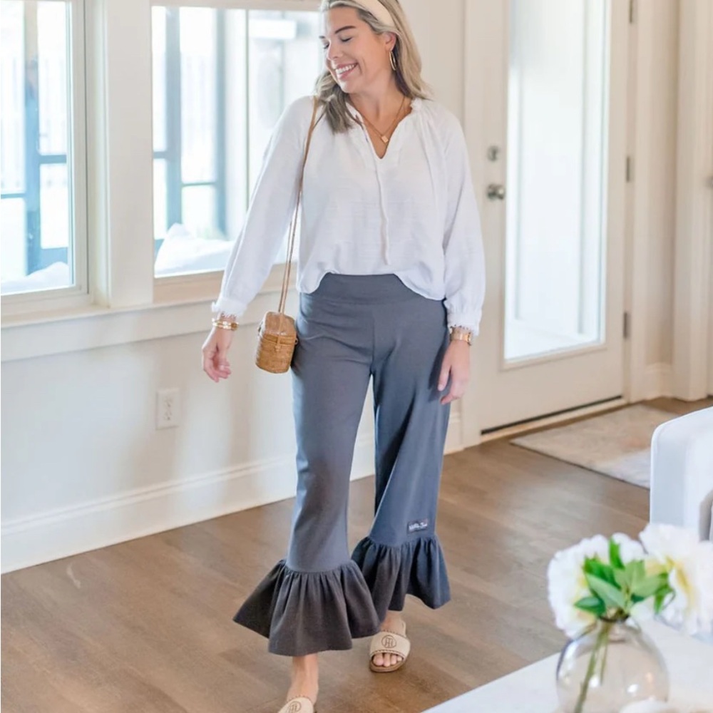 Mathilda Jane Clothing cotton stretchy ruffle hem bloomer style leggings